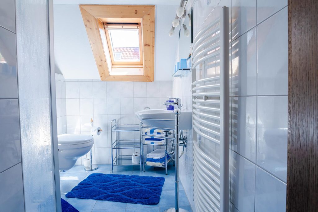 Badezimmer von kleiner Ferienwohnung